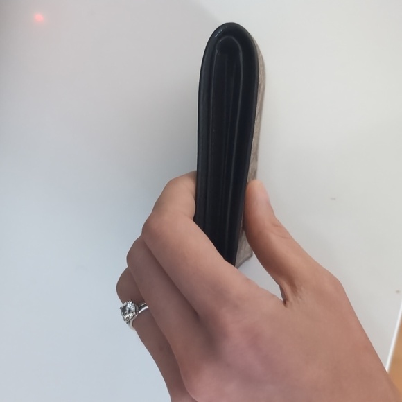 1:1 Rep Coach Wallet - Picture 4 of 5